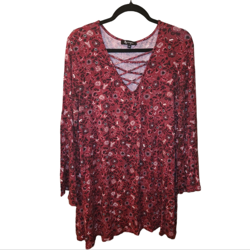 2/$30! Lily Morgan‎ Floral Top